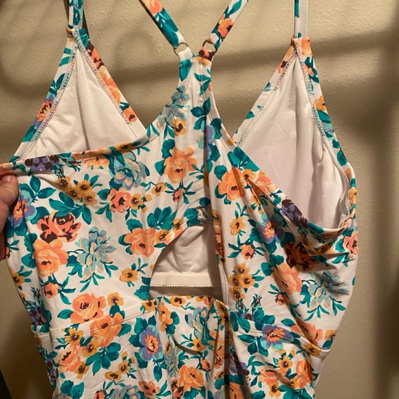 Rue21 Plus floral swimsuit - Picture 2 of 3